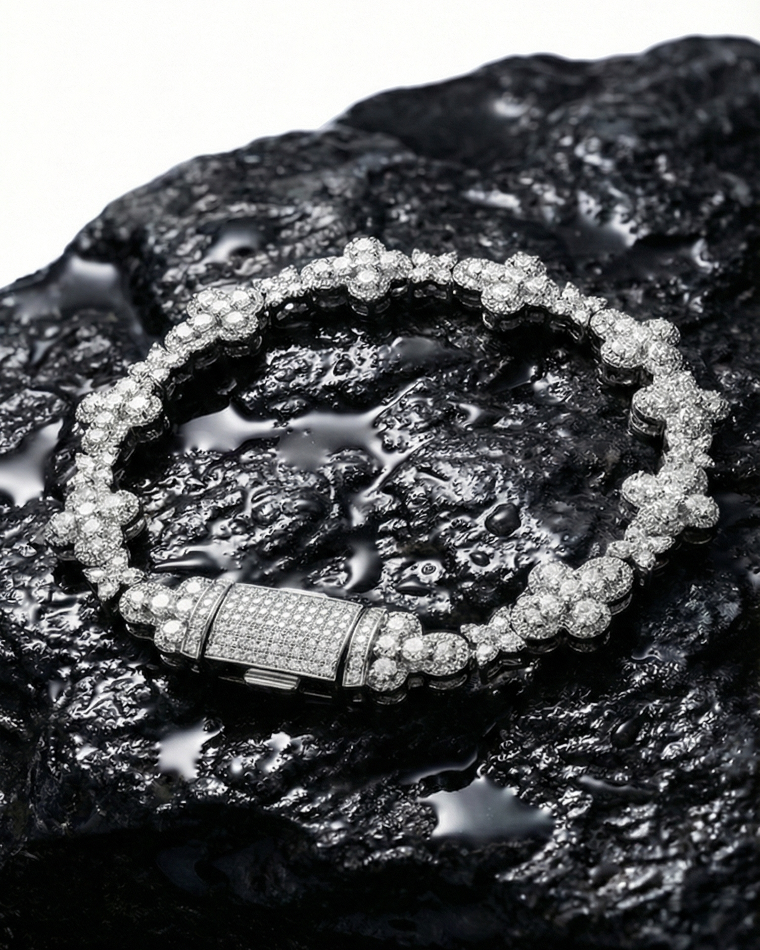 STAR ICON ICE BRACELET