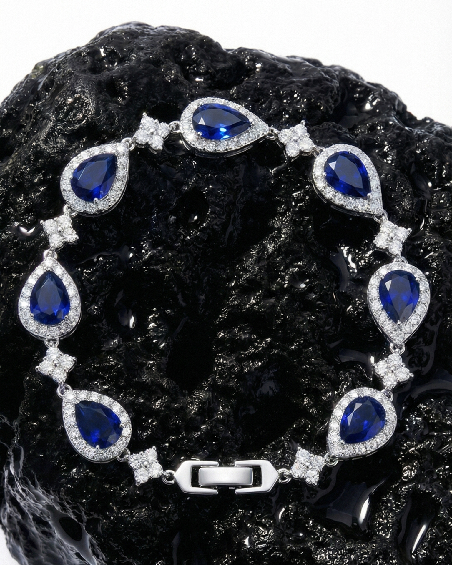ANGEL EYES ICE BRACELET