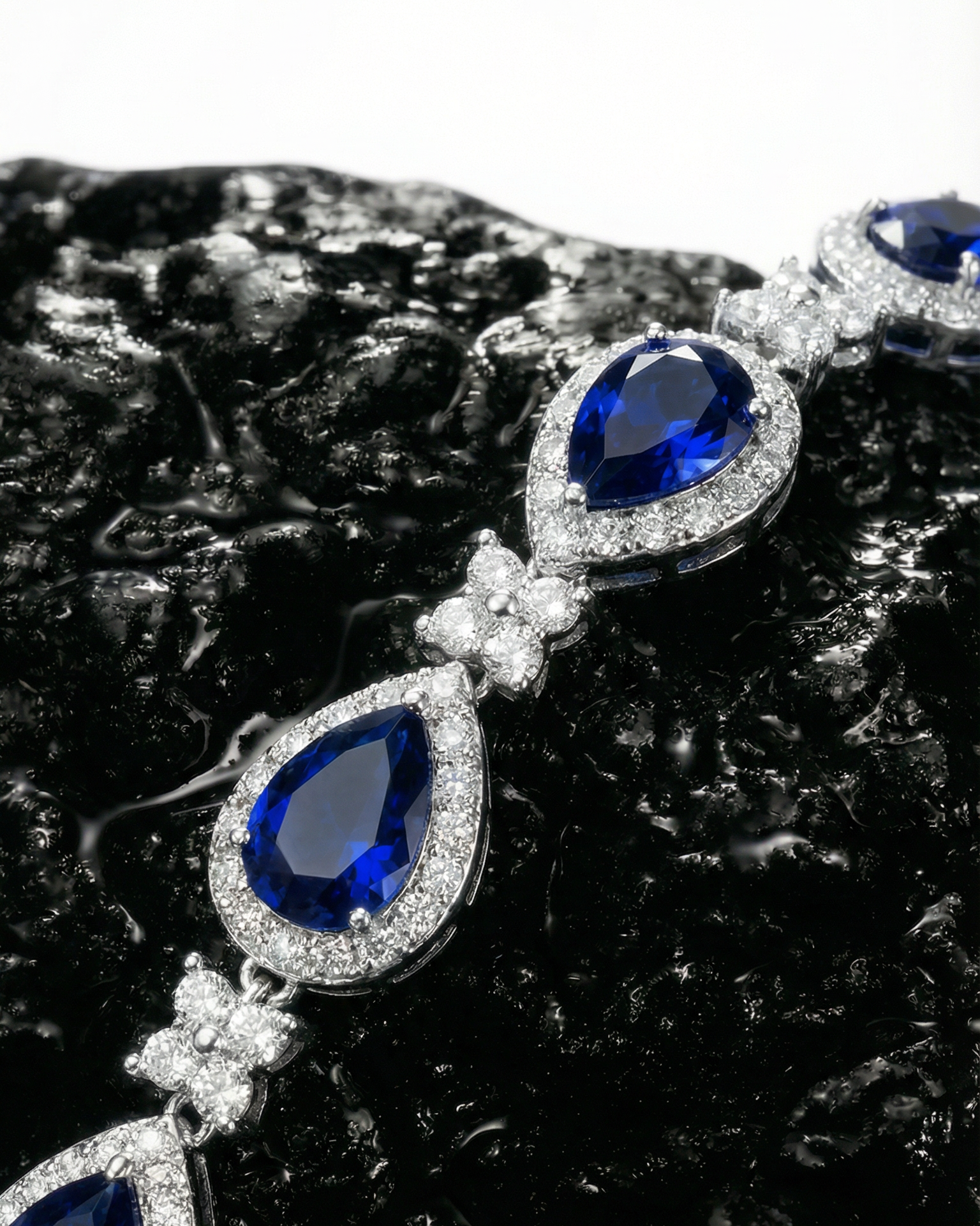 ANGEL EYES ICE BRACELET