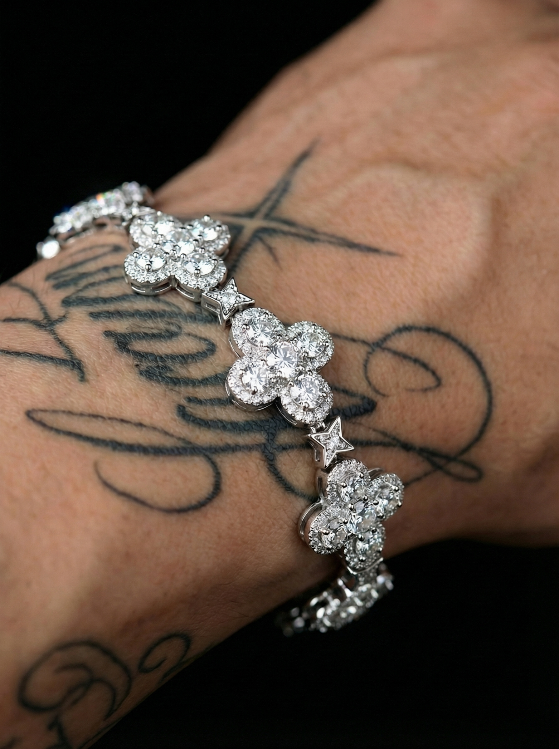 STAR ICON ICE BRACELET